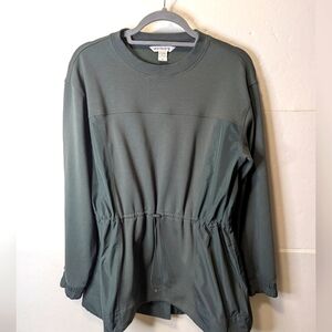 Athleta Green Crewneck Triumph Hybrid Sweatshirt